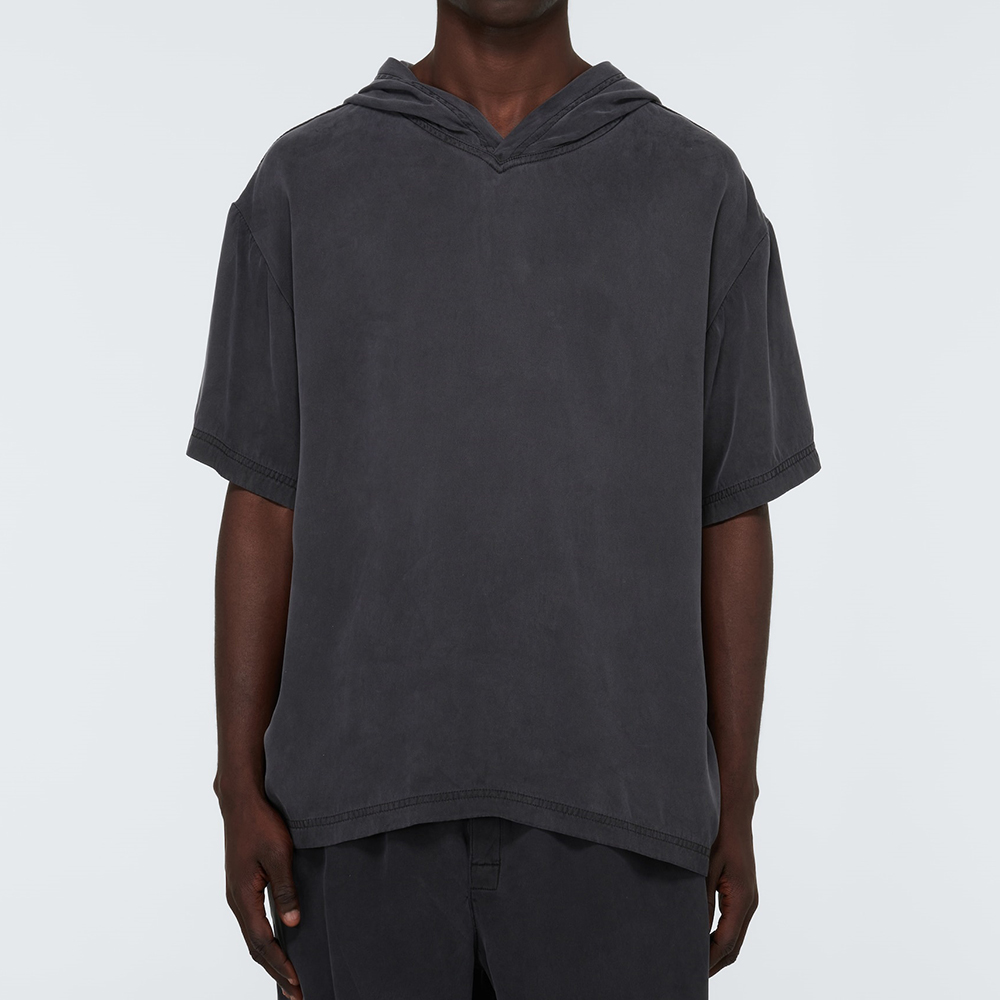 Short-sleeved-hooded-T-shirt-(4)